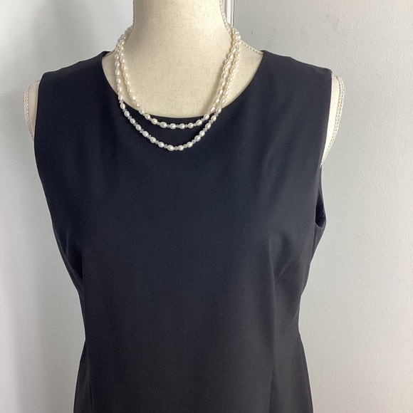 LAFAETTE 148 WOMAN SZ 10 BLACK SHEATH SHORT DRESS SLEEVELESS LINED CAREER FORMAL - Picture 2 of 14